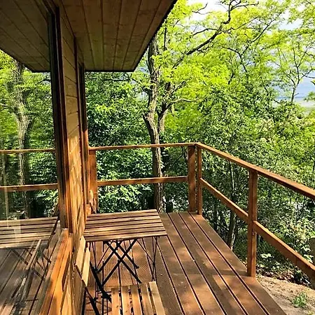 Skowronki Lodge